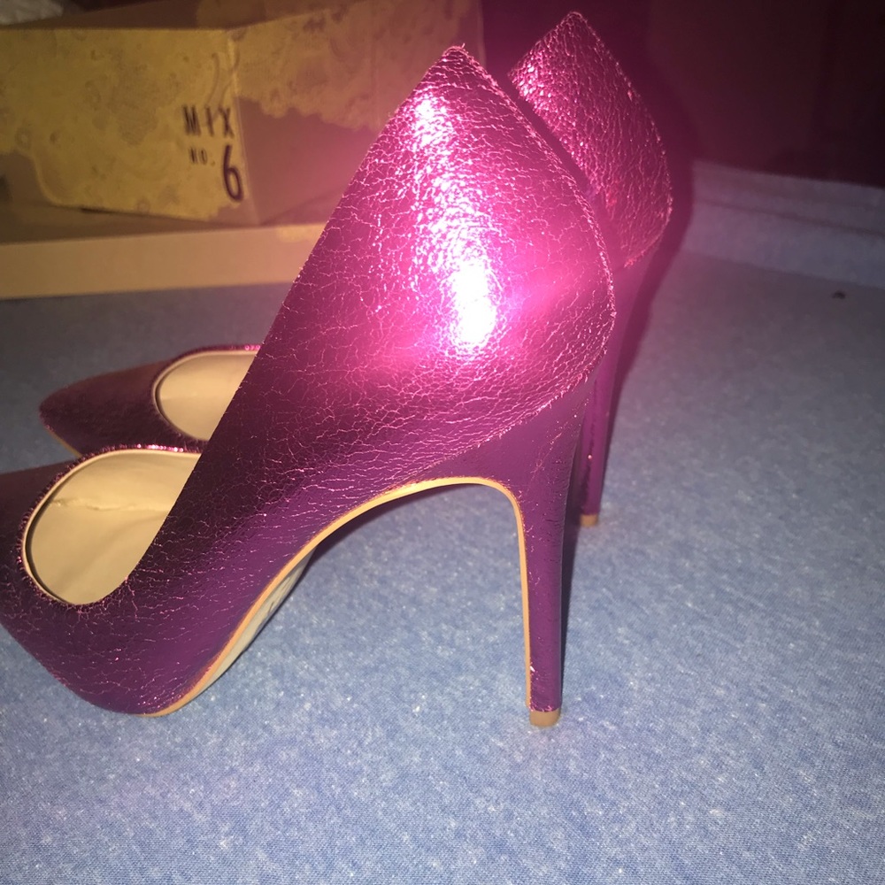 Fuchsia super shiny metallic stilettos size 9